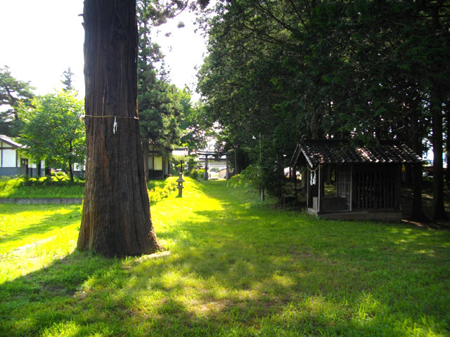 弥美登里神社