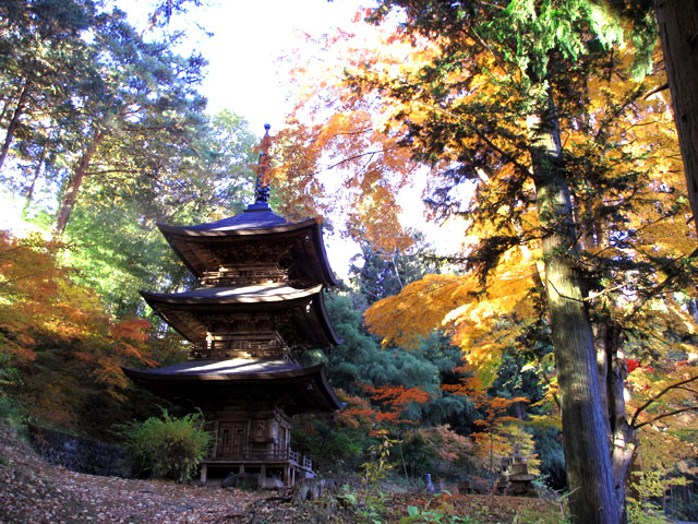 三重塔