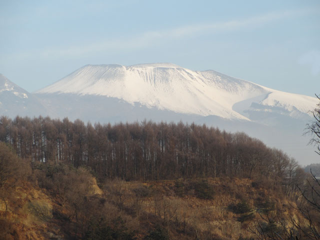 もやの中の浅間山