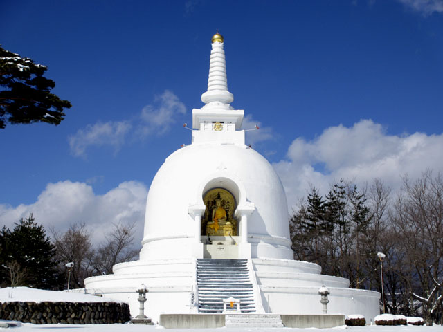 仏舎利塔